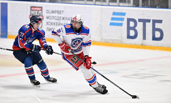 «Сахалинские Акулы» проиграли тульской «Академии Михайлова».