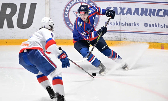 «Сахалинские Акулы» уступили питерской «Академии СКА»