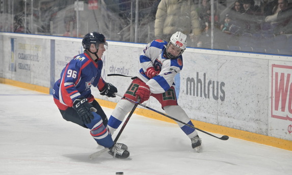 «Сахалинские Акулы» принимают «Академию Михайлова&nbsp;— Юниор» из&nbsp;Тульской области