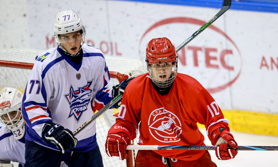 Леонид Белов в&nbsp;большом интервью о&nbsp;своем хоккейном пути.