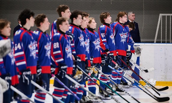 «Сахалинские Акулы» открывают домашнюю серию игр матчем с&nbsp;«Красной Машиной Юниор».