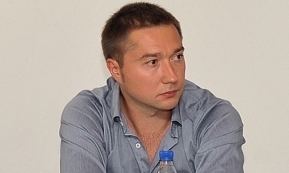 Сахалинские Акулы поздравляют Ильдара Мухометова с Днем Рождения